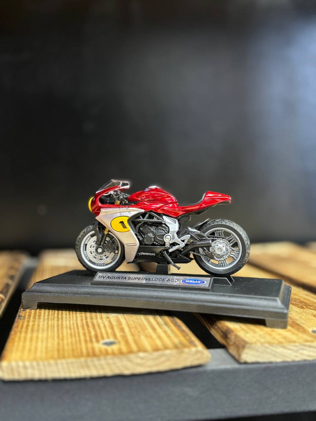 فیگور موتور MV AGUSTA SUPERVELOCE AGO از برند WELLY